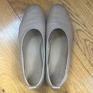 Everlane The Day Glove ballet flat tan size 9.5